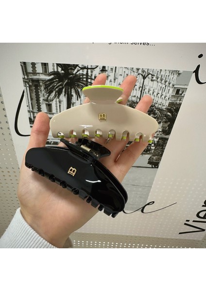 2023 Mektup Hairclaws 9 cm Köpekbalığı Klip Yüksek At Kuyruğu Saç Kapmak Klip Şapkalar Kadın Moda Tokalarım Saç Aksesuarları Yeni (Yurt Dışından) fiyatları