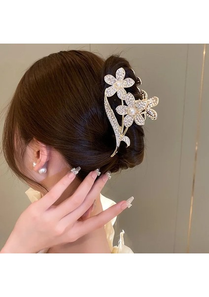 Lüks Çiçek Taklidi Inci Kapmak Klip At Kuyruğu Pençe Klip Kadınlar Zarif Saç Hediye Köpekbalığı Klip Moda Saç Aksesuarları (Yurt Dışından) fırsatları