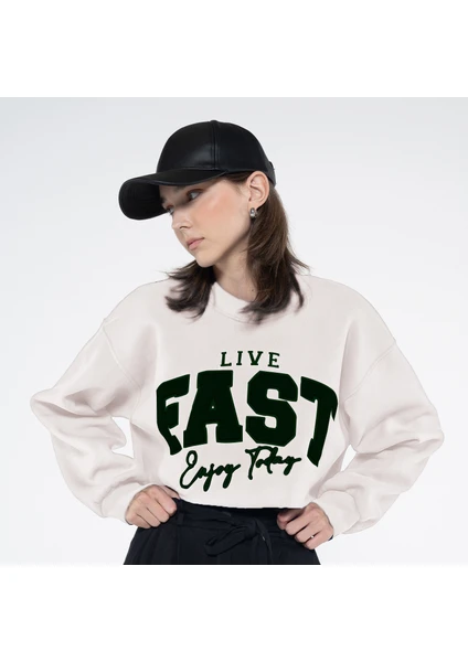 Friday Offset Fast Kadın Kırık Beyaz Bisiklet Yaka Ekstra Oversize Crop Sweatshirt - Şardonlu 3 Iplik