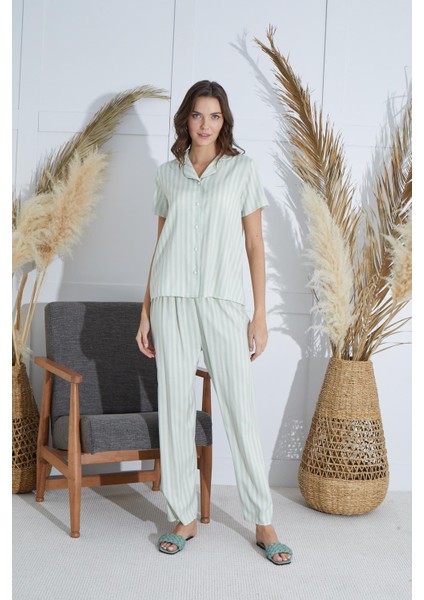 Kadın Kısa Kol Önden Düğmeli Su Yeşili Pijama Takım C6T2N951 fiyatları