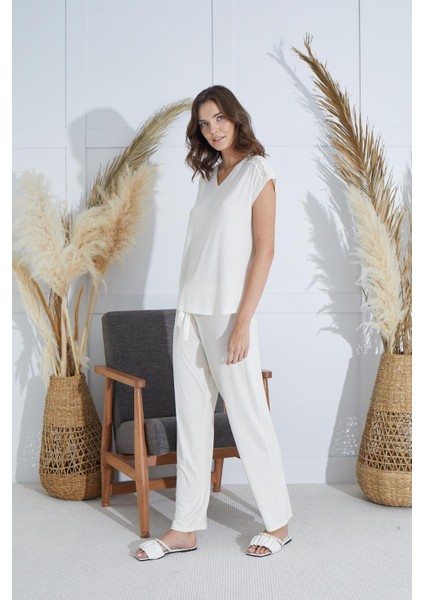 Kadın Kısa Kol Ekru Pijama Takım C2T3N951 modelleri