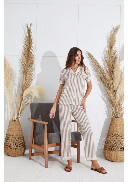 Kadın Kısa Kol Gömlek Yaka Önden Düğmeli Bej Pijama Takım C9T2N551 fırsatları