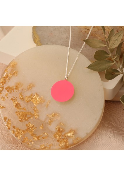 925 Ayar Gümüş Pembe Mineli Yuvarlak Model Kolye fırsatları
