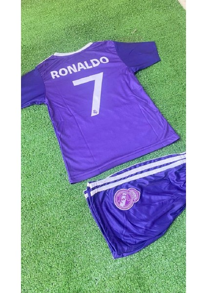 Ronaldo Nostalji Mor Renk Real Çocuk Şortlu Çoraplı T-Shirt fiyatları