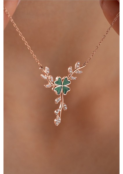 925 Ayar Gümüş Daldaki Yeşil Mineli Yonca Kolye indirimleri