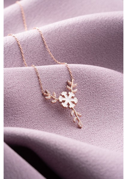 925 Ayar Gümüş Daldaki Beyaz Mineli Kartanesi Kolye indirimleri