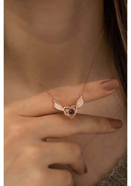 925 Ayar Gümüş 100 Dilde Seni Seviyorum Kalpli Melek Kanadı Kadın Gümüş Kolye fiyatları