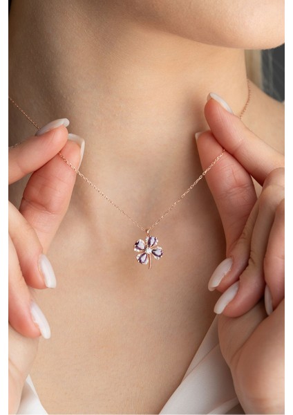 925 Ayar Gümüş Mor Zirkon Taşlı Dört Yapraklı Şans Kolyesi Kadınlar İçin modelleri