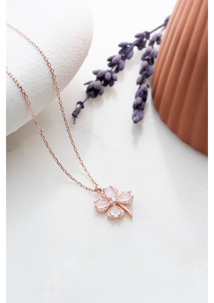 925 Ayar Gümüş Pembe Zirkon Taşlı Dört Yapraklı Şans Yonca Kolye fiyatları