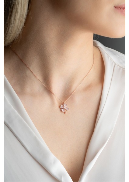 925 Ayar Gümüş Pembe Zirkon Taşlı Dört Yapraklı Şans Yonca Kolye fırsatları