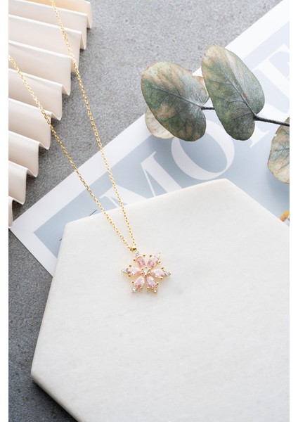 925 Ayar Gümüş Gold Kaplama Pembe Taşlı Kamelya Çiçeği Kolye modelleri