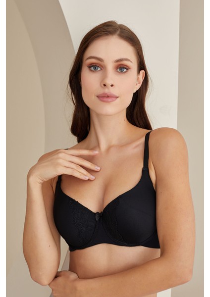 Siyah Dantel Detaylı Toparlayıcı Sütyen