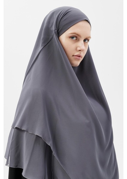 Hazır Pratik Şifon Üç Katlı Peçeli Üçgen Hac Umre Şalı Sufle Hijab Nikap - Füme