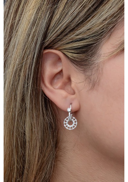 925 Ayar Gümüş Rodyum Kaplama Tektaş Göçmen Küpe fırsatları