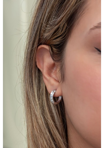 925 Ayar Gümüş Rodyum Kaplama Zirkon Taşlı Halka Küpe fırsatları