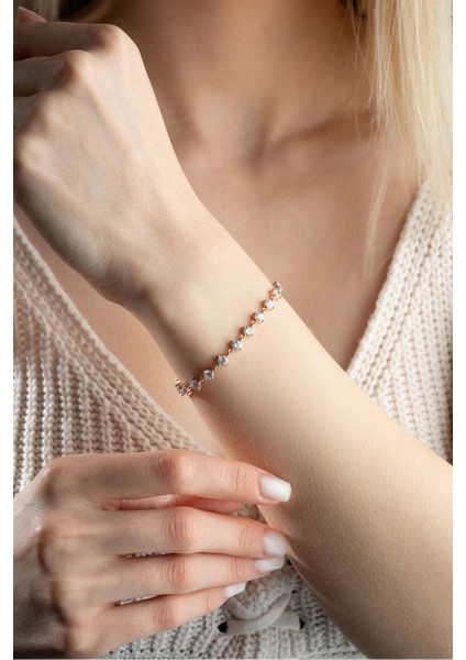 925 Ayar Gümüş Asansörlü Sıralı Zirkon Taşlı Bileklik indirimleri