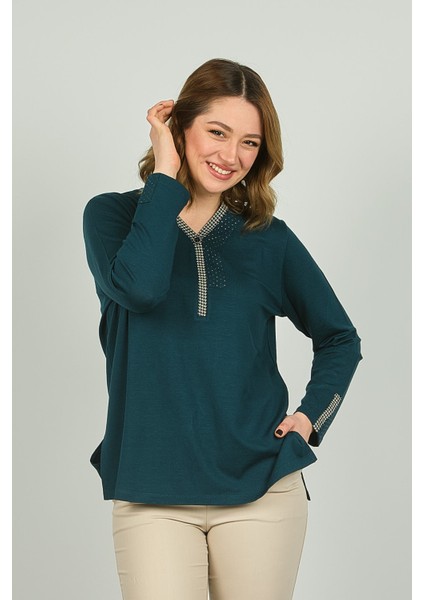 Kadın Kolları ve Yakası Işlemeli Uzun Kol Bluz 0507 Zümrüt fiyatları