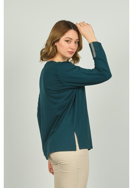Kadın Kolları ve Yakası Işlemeli Uzun Kol Bluz 0507 Zümrüt modelleri