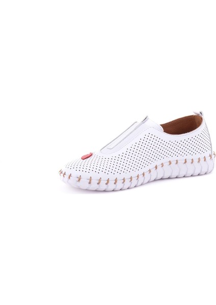 2010720 Kadın Deri Lastikli Yaprak Desen Casual Ayakkabı