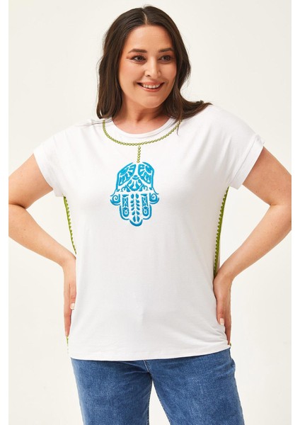 Kadın Büyük Beden El Nakış Detaylı Beyaz Bluz fiyatları