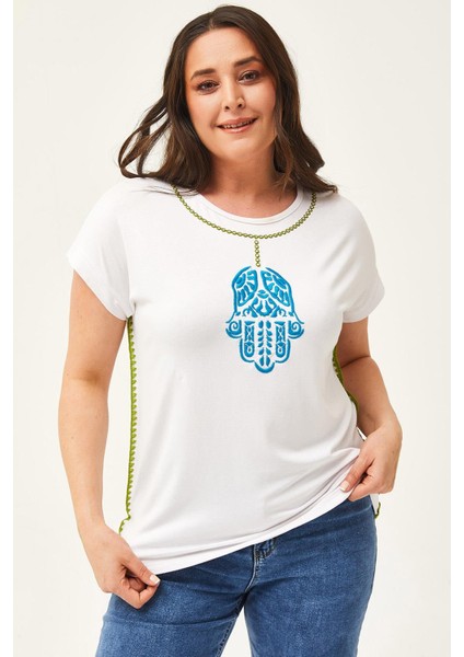 Kadın Büyük Beden El Nakış Detaylı Beyaz Bluz modelleri