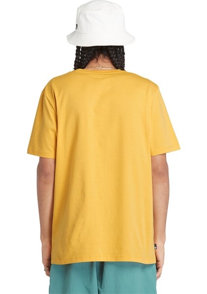 TB0A5UDB Sleeve Front Graphic Tee Erkek T-Shirt fırsatları