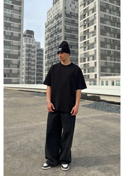 Basic Siyah Oversize Tişört