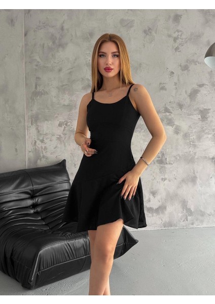 Kadın Siyah Ince Sabit Askılı Eteği Fırfır Detaylı Ithal Keten Mini Elbise HZL24S-FRY121851