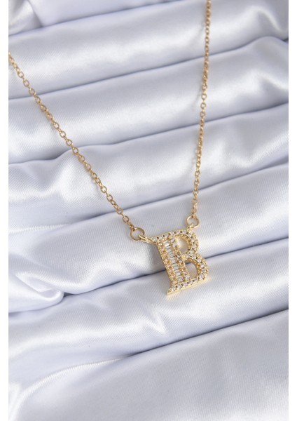 316L Çelik Gold Renk B Harf Model Zirkon Taşlı Kadın Kolye - TJ-BKO7709