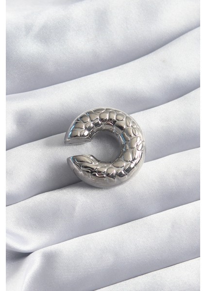 Pirinç Gümüş Renk Yılan Derisi Işleme Detay Earcuff Kıkırdak Model Kadın Küpe - TJ-BKP8254