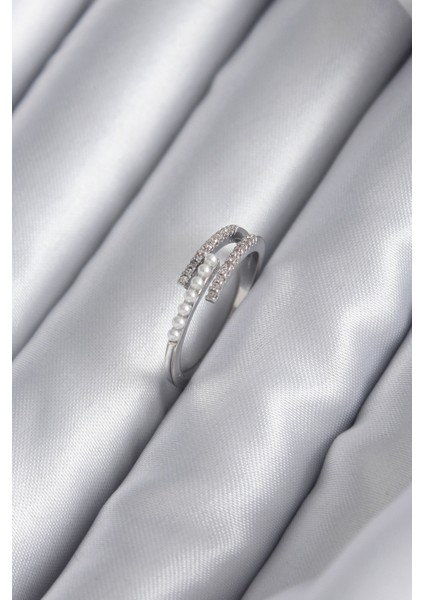 Pirinç Gümüş Renk Zirkon Taş Inci Detay Kadın Yüzük - TJ-BYK2928