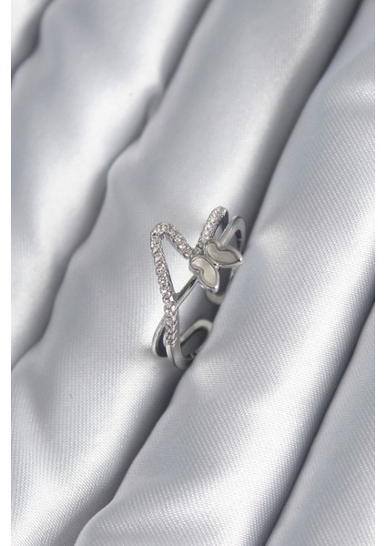 Pirinç Gümüş Renk Zirkon Taş Detay Kelebek Model Kadın Yüzük - TJ-BYK2986