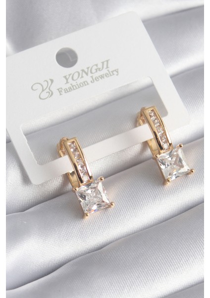 Pirinç Gold Renk Kare Model Zirkon Taşlı Kadın Küpe - TJ-BKP8362