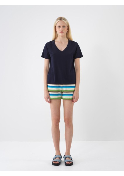 V Yaka Regular Fit Modal Basic Tişört