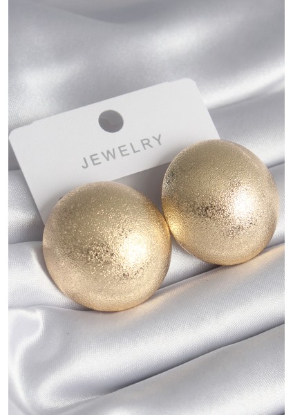 Pirinç Gold Renk Işleme Detay Yuvarlak Model Kadın Küpe - TJ-BKP8462