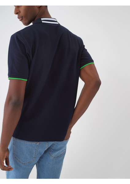 Polo Yaka %100 Pamuk Regular Fit Baskılı Tişört fırsatları