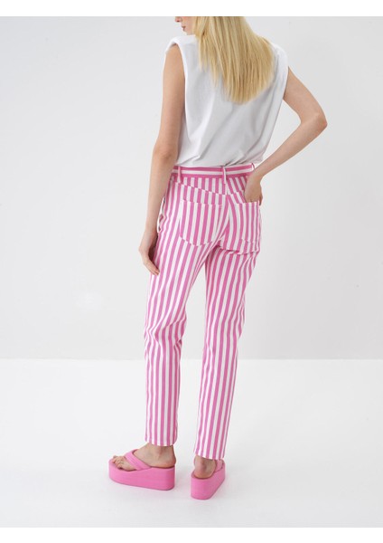 %100 Pamuk Regular Fit Çizgili Pantolon fırsatları
