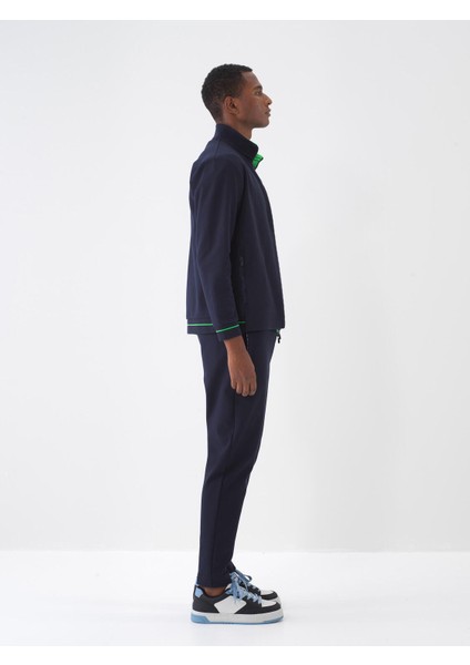 Dik Yaka Pamuklu Regular Fit Sweatmont