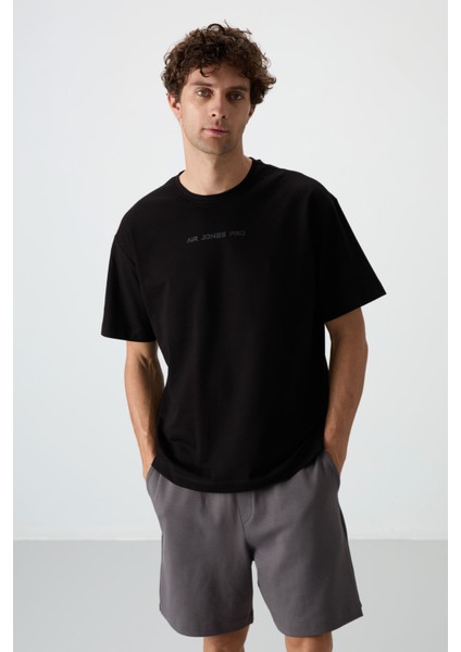 Siyah Pamuklu Kalın Yüzeyi Dokulu Oversize Fit Baskılı Erkek T-Shirt - 88364