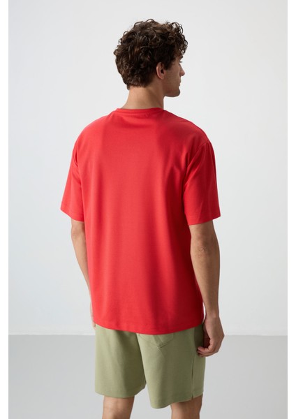 Fiesta Pamuklu Kalın Yüzeyi Dokulu Oversize Fit Baskılı Erkek T-Shirt - 88366 indirimleri