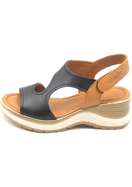 2409901 Kadın Deri Sandalet