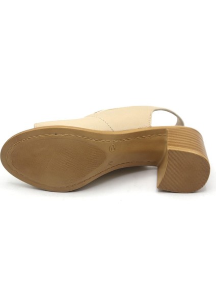 24381825 Kadın Topuklu Sandalet fırsatları