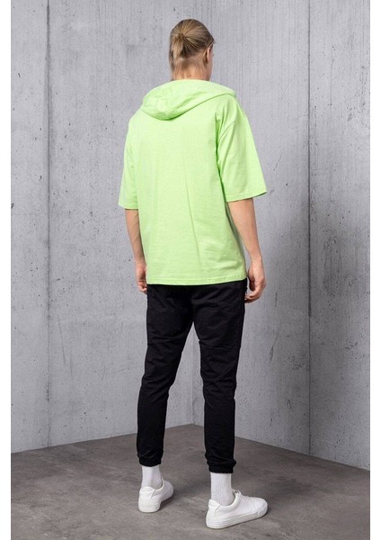 Yeşil Çapraz Bağcık Yaka Detay Kapüşonlu T-Shirt indirimleri