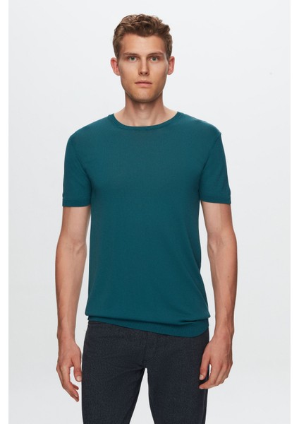Slim Fit Zümrüt Yeşili Düz Örgü Rayon Örme T-Shirt 0EF069421003M