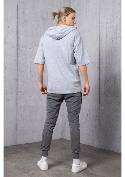 Gri Çapraz Bağcık Yaka Detay Kapüşonlu T-Shirt indirimleri