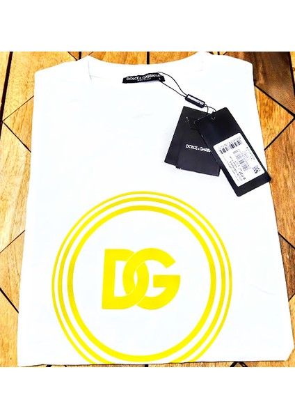 Flok Baskılı Yuvarlak Içinde Dg Logolu Ince Kumaş T-Shirt