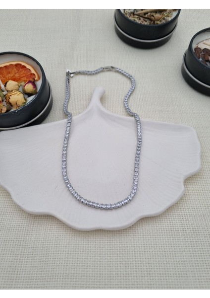 Su Yolu Zirkon Taşlı Çelik Kolye