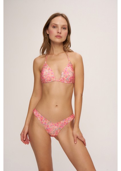 HR23BU009 Victoria Üçgen Dolgulu Bikini Üst