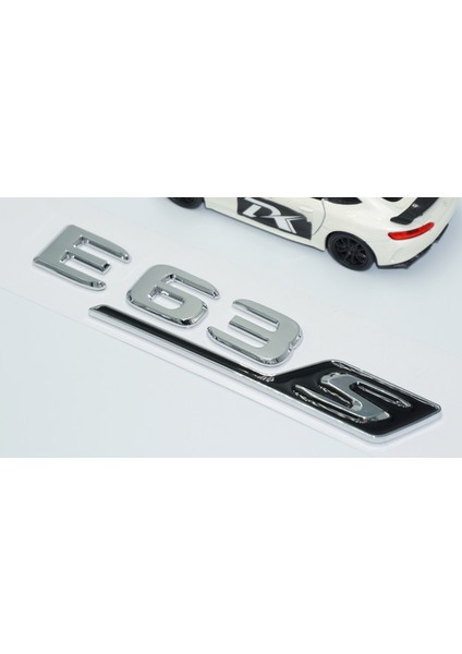 E63S Bagaj Krom Siyah Abs Yazı Logo Benz Ile Uyumlu fırsatları