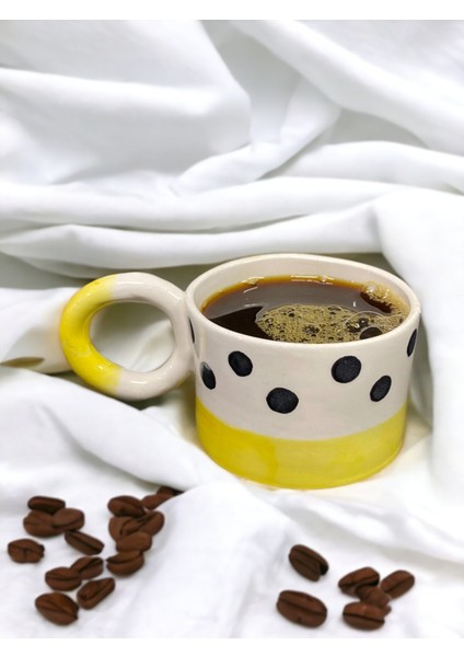 El Yapımı Seramik Mug Modern Sarı Puantiye